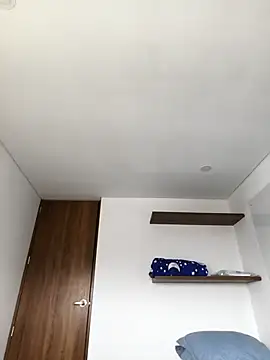 Camillemonroe  online show from April 17, 12:52 pm