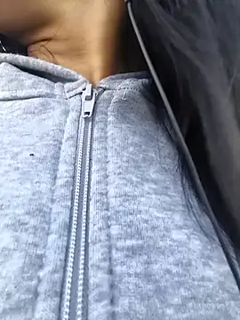 Camillemonroe  online show from April 27, 11:30 am