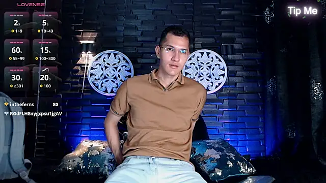 MilanDavid1 online show from April 14, 5:40 pm