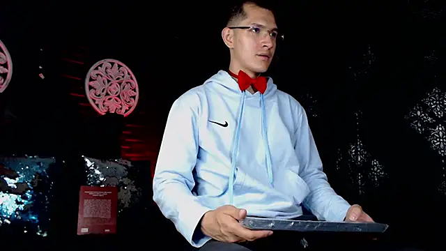 MilanDavid1 online show from April 24, 5:26 pm