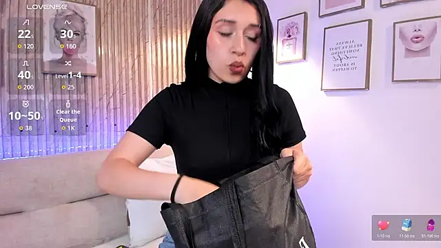 Zoey monroe online show from April 10, 12:01 pm