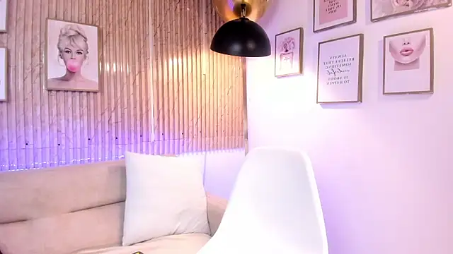 Zoey monroe online show from April 9, 12:33 pm