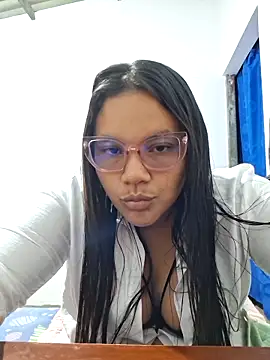monicarokaforte online show from March 16, 3:47 am