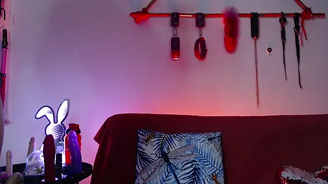 RedWidowCol online show from March 28, 6:20 pm