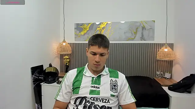 AlessandroFranco online show from May 9, 1:36 pm