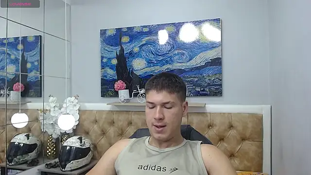 AlessandroFranco online show from May 26, 1:20 pm