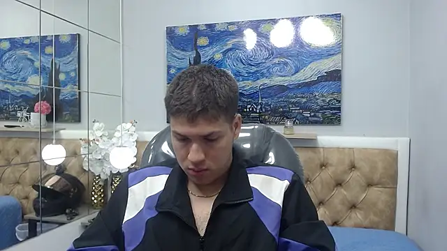 AlessandroFranco online show from June 3, 1:23 pm
