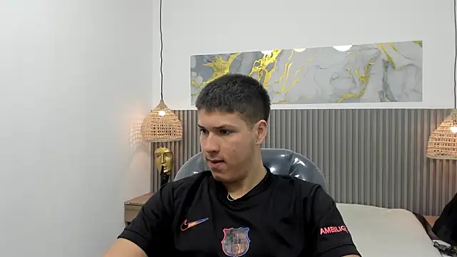 AlessandroFranco online show from April 8, 1:01 pm