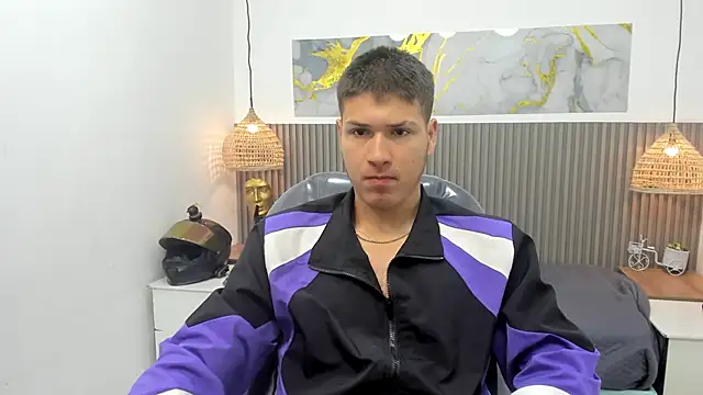 AlessandroFranco online show from April 30, 1:18 pm