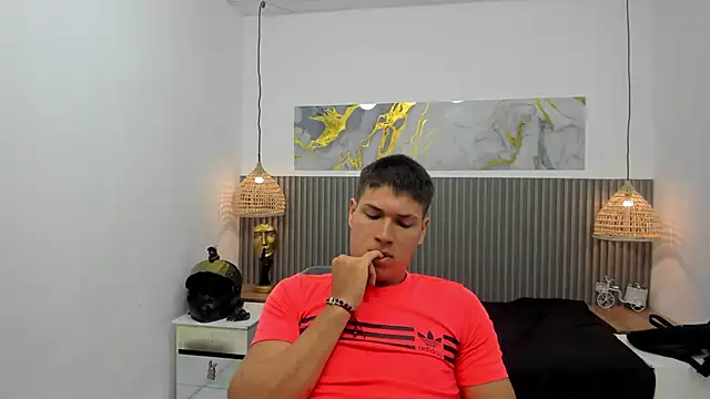 AlessandroFranco online show from May 11, 1:12 pm