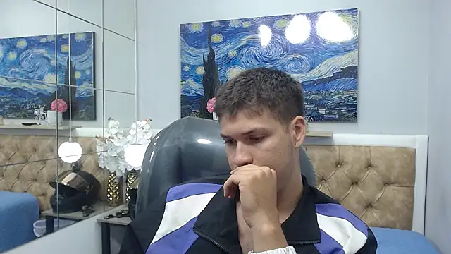 AlessandroFranco online show from June 3, 2:33 pm