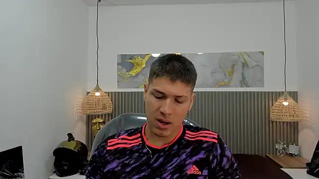 AlessandroFranco online show from April 24, 1:24 pm