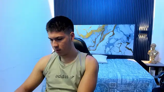 AlessandroFranco online show from June 26, 12:55 pm