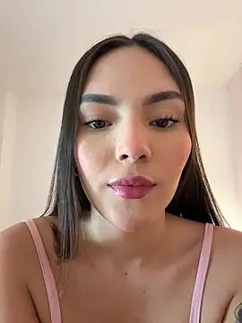 Adalyn Cute online show from May 15, 11:41 am