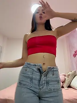Adalyn Cute online show from March 23, 6:52 pm