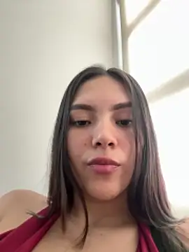 Adalyn Cute online show from April 12, 6:55 pm
