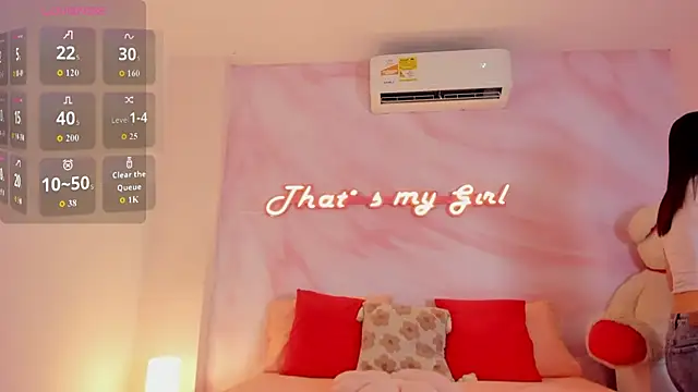 Adalyn Cute online show from July 16, 11:51 am
