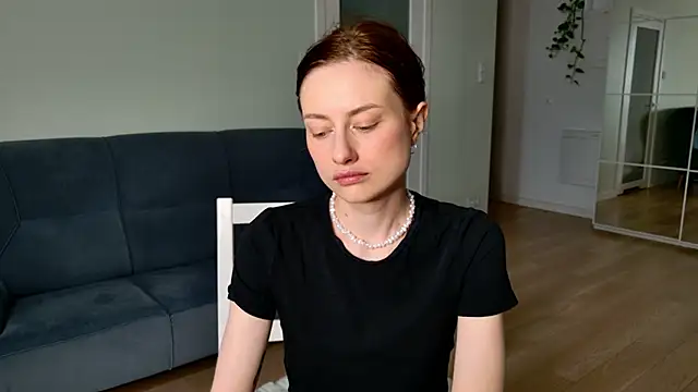 Snapshot of Dorimena chatting on June 12, 5:05 am Dorimena online show from June 12, 5:05 am