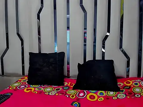 Alaia Blosson online show from April 5, 9:54 pm