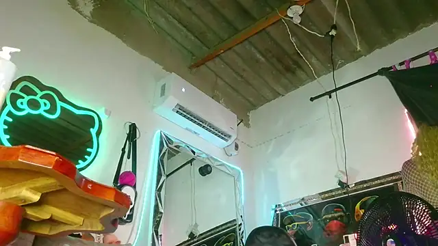candy aass online show from May 14, 8:39 pm