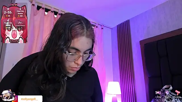 Molly A online show from June 24, 2:48 pm