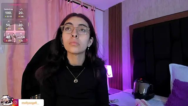 Molly A online show from June 5, 2:34 pm