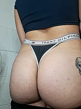 flor7772 online show from April 24, 11:40 pm