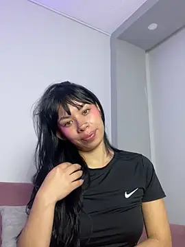 Queen Chanel XXX online show from March 9, 11:30 pm