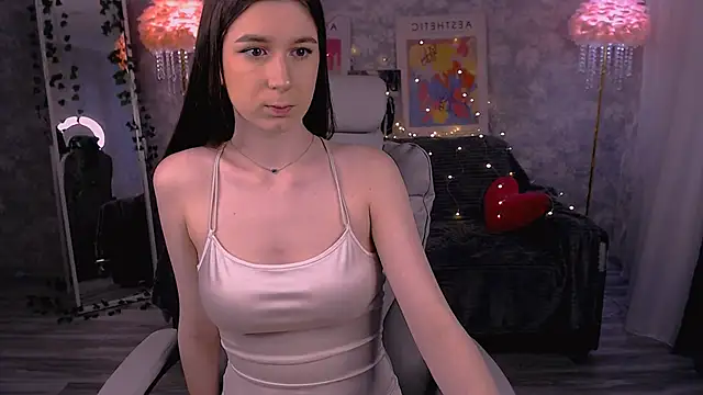 EmyHarrington online show from March 18, 12:51 pm