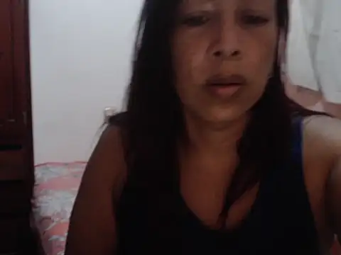 emylyymature online show from March 24, 11:49 pm