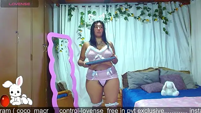 manu coco online show from April 6, 3:02 am