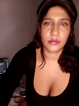 douce 9 online show from March 15, 9:38 am