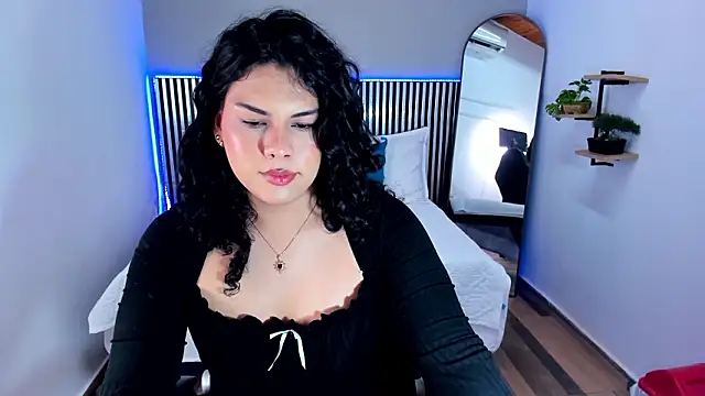 Alisson Pinkey online show from March 18, 1:42 am