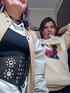 Liily Foxxy online show from April 18, 10:39 am