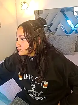 Liily Foxxy online show from March 30, 10:50 am