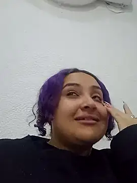 Snapshot of Liily_Foxxy chatting on May 31, 10:32 am Liily Foxxy online show from May 31, 10:32 am