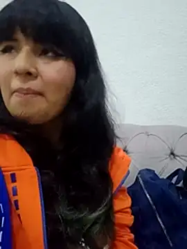 Snapshot of Liily_Foxxy chatting on June 15, 10:48 am Liily Foxxy online show from June 15, 10:48 am
