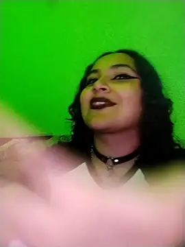Snapshot of Liily_Foxxy chatting on June 4, 11:04 am Liily Foxxy online show from June 4, 11:04 am