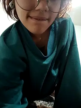 Kittylatina  online show from April 5, 10:49 pm