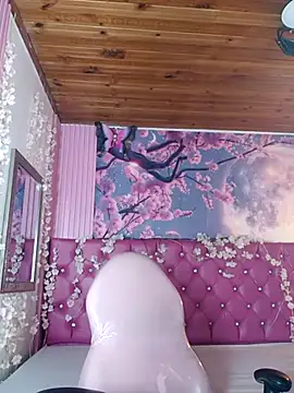 Kittylatina  online show from April 28, 5:34 am