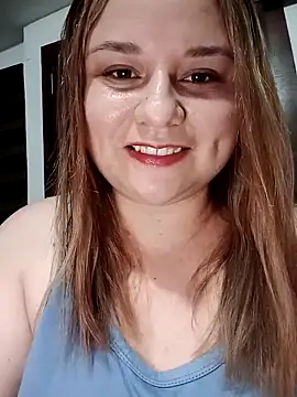 jennyyhottt online show from April 15, 6:52 am