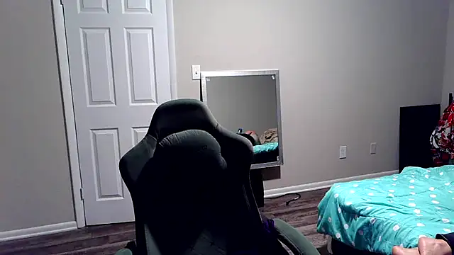 Blackigirl online show from March 10, 5:33 am