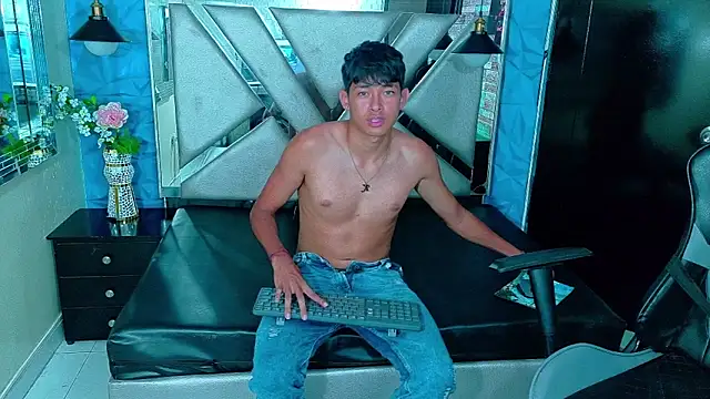 Tigger Collins online show from March 14, 7:42 pm