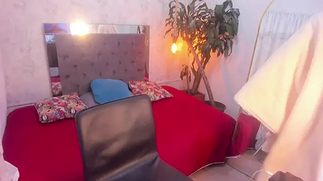 zarina rouse online show from March 11, 8:58 pm