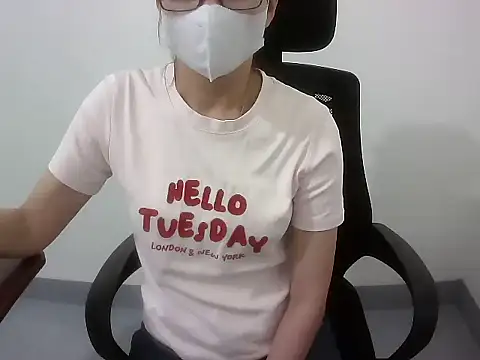 Mai phuong online show from March 10, 2:37 am