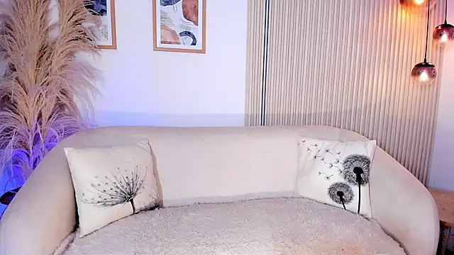 Juli jaramillo online show from March 11, 12:54 pm