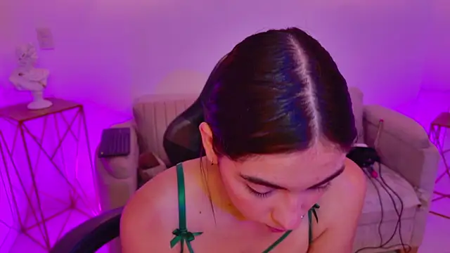 Gia Capri online show from April 23, 12:28 am