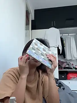 velvetveloura online show from March 13, 10:42 am