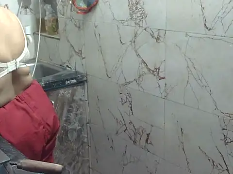 HouseWife4466 online show from March 18, 8:17 am