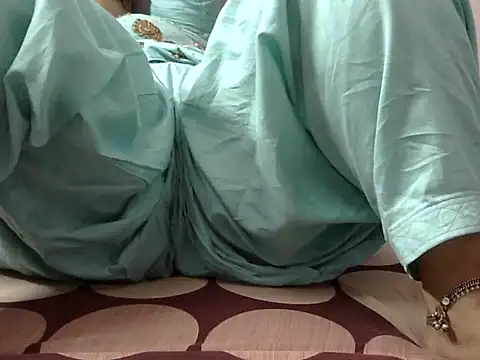 HouseWife4466 online show from April 10, 7:26 am